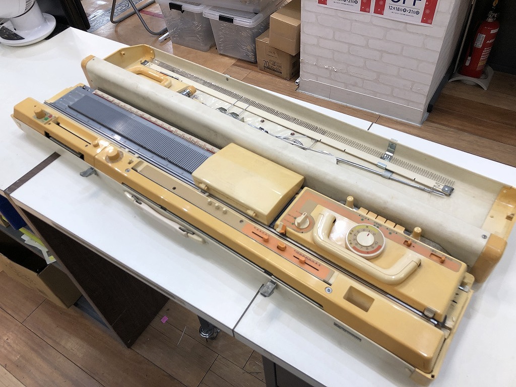 【全品ポイント10倍！要エントリー】【期間限定セール】ブラザー brother 編み機 KH-871 【中古】 8,554円