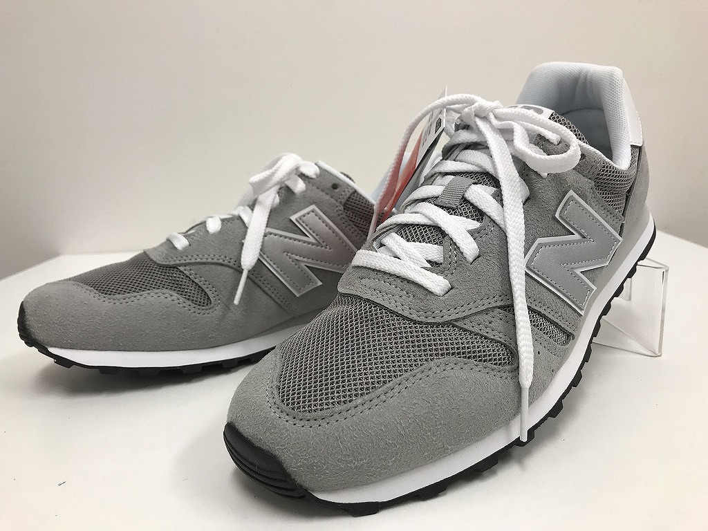 【未使用】 ニューバランス new balance タグ付き 履いたら分かる納得の1足！スエード メッシュ スニーカー28.0ｃｍ 靴 グレー