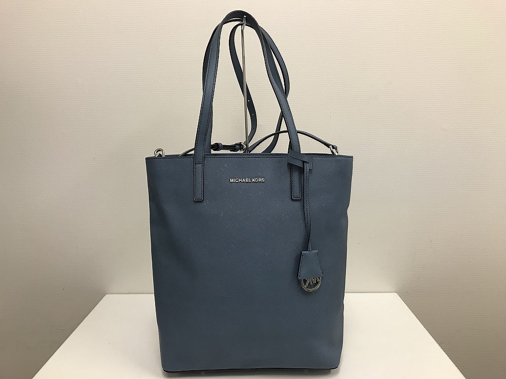 マイケルコース MICHAEL KORS 美品 上品でエレガントなお洒落の魅力 A4 