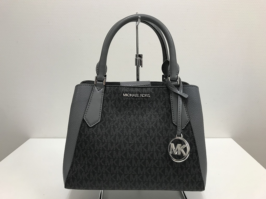マイケルコース MICHAEL KORS 程よいきちんと感で魅せる!上品でエレガントなお洒落の魅力 MK 小さめ・ミニ ハンドバッグ鞄 【中古】