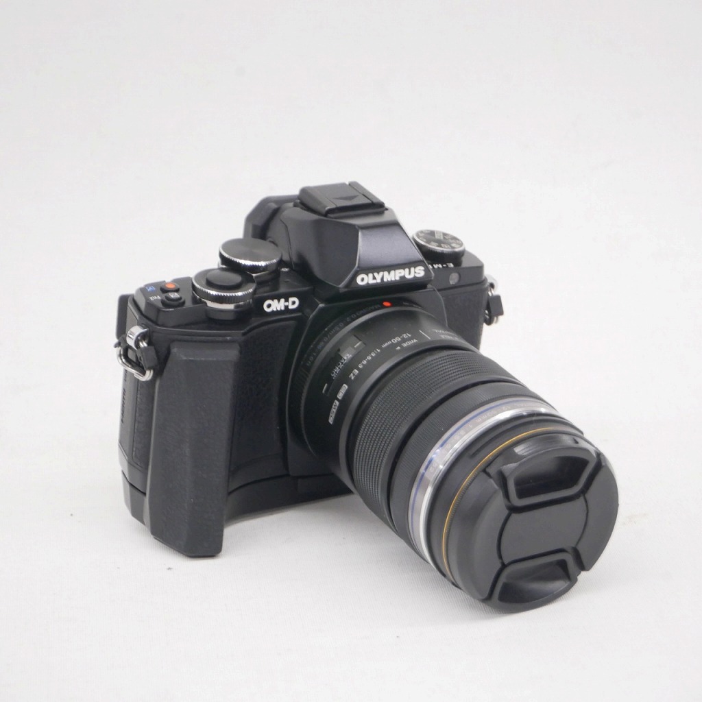 ジャンク品 OLYMPUS OM-D EM-10 + ECG-1 / M.ZUIKO DIGITAL ED 12-50mm F3.5-6.3 EZ 【中古】