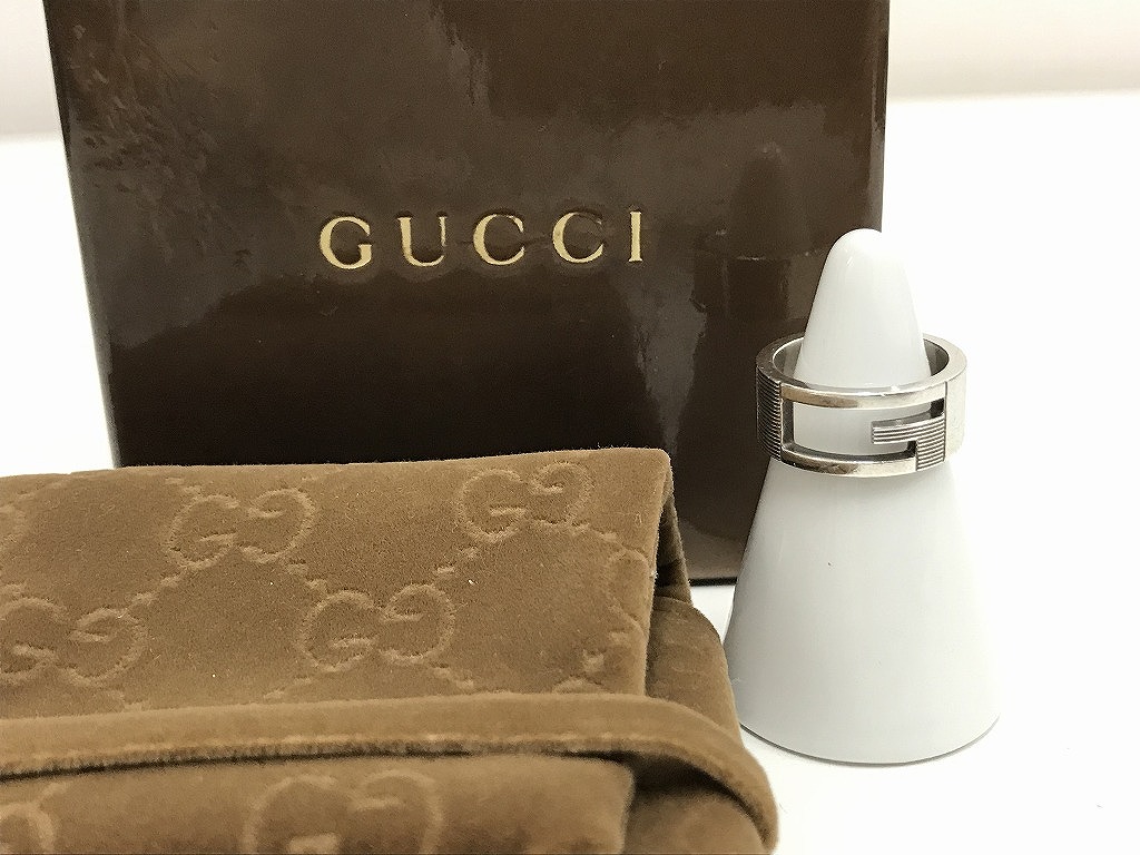 【全品ポイント10倍！】【期間限定セール】グッチ GUCCI とことん極める！オトナ仕様のシルバーリング 上品でスタイリッシュなお洒落の魅力 ブランデッド G 925 指輪9号 【中古】