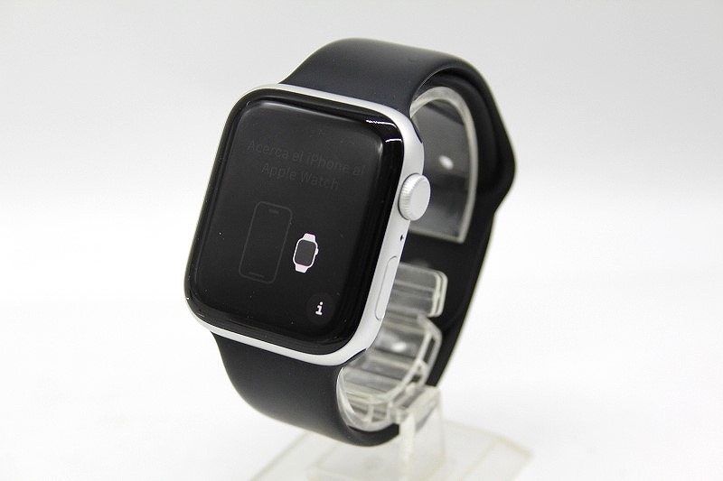 アップル Apple AppleWatch SE GPSモデル 44mm ブラックスポーツバンド MKQ43J/A 【中古】 14,080円
