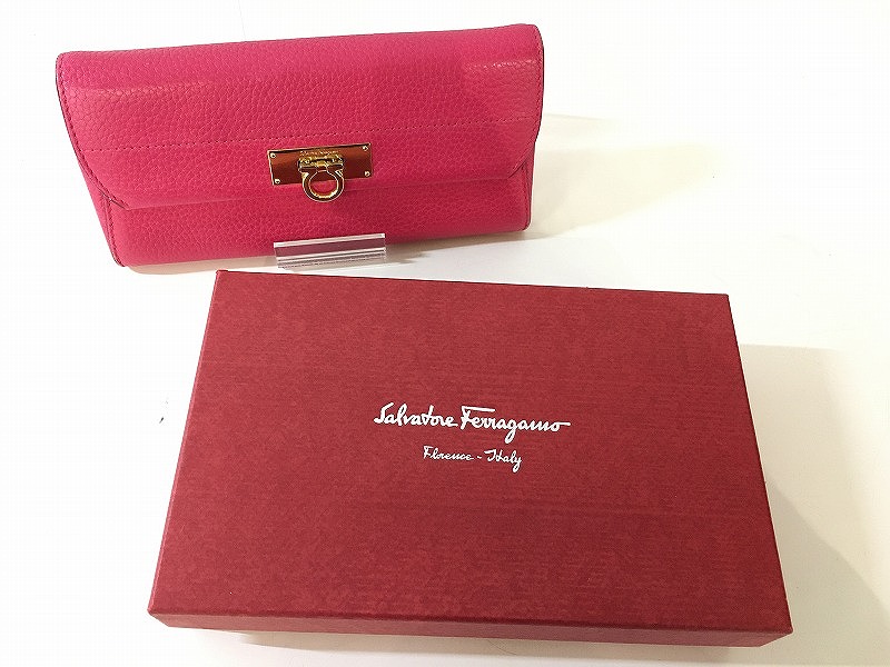 サルヴァトーレフェラガモ Salvatore Ferragamo 長財布 ピンク JL-22 【中古】