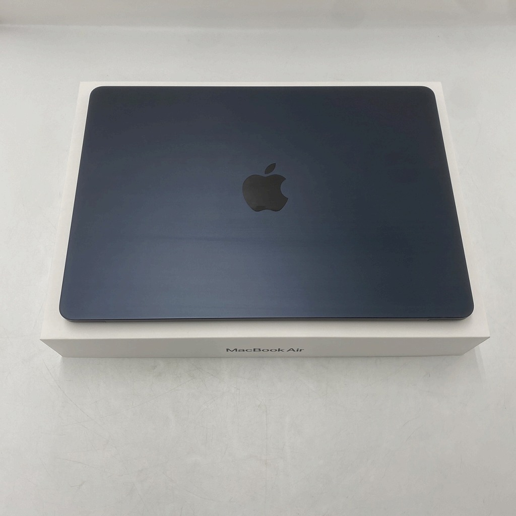 アップル Apple ノートパソコン MacBook Air MLY33J/A 【中古】 60,379円