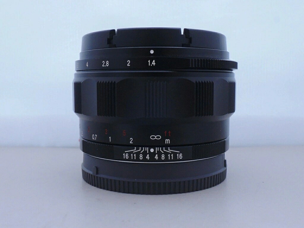 【継続期間制限事項大売り出し】フォクトレンダー Voigtlander Eマウント 水晶体 フルサイズ NOKTON classic 35粍 f1.4 【中古】