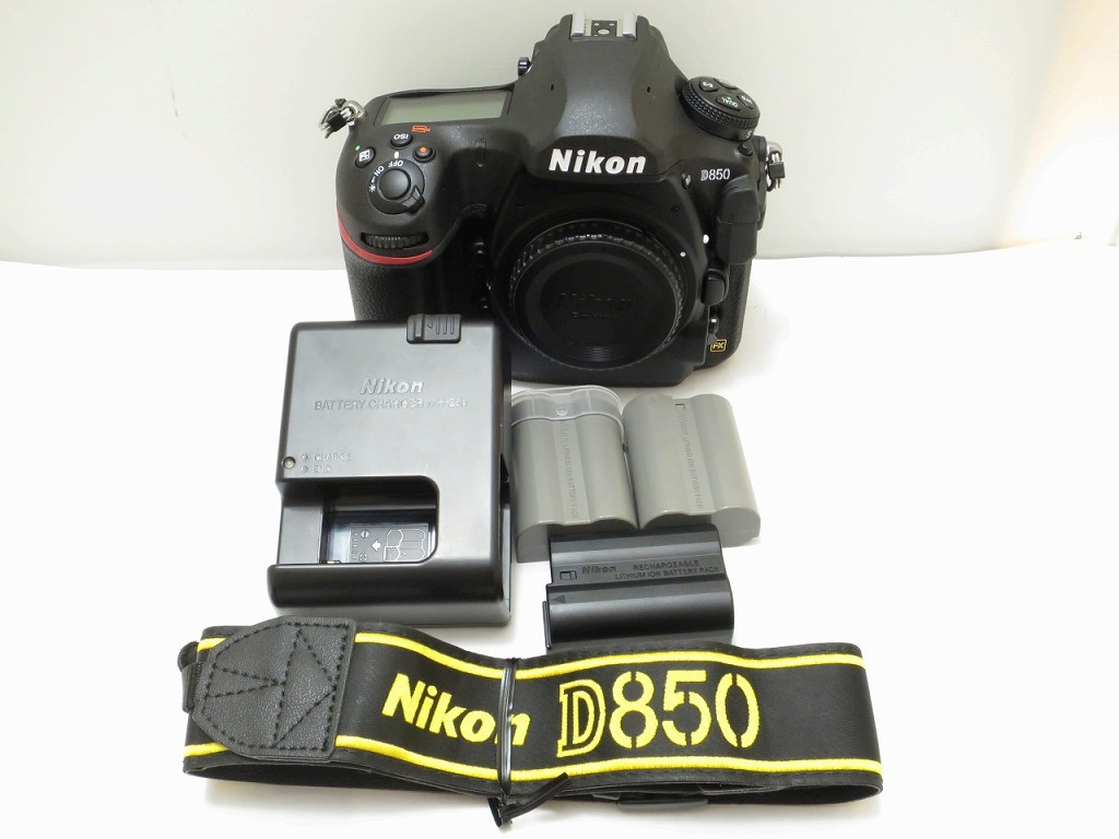 ニコン Nikon デジタル一眼レフ D850 【中古】