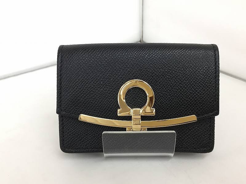 サルヴァトーレフェラガモ Salvatore Ferragamo ガンチーニ 歌留多入れもの / 歌留多入れもの 黒いこと 【中古】