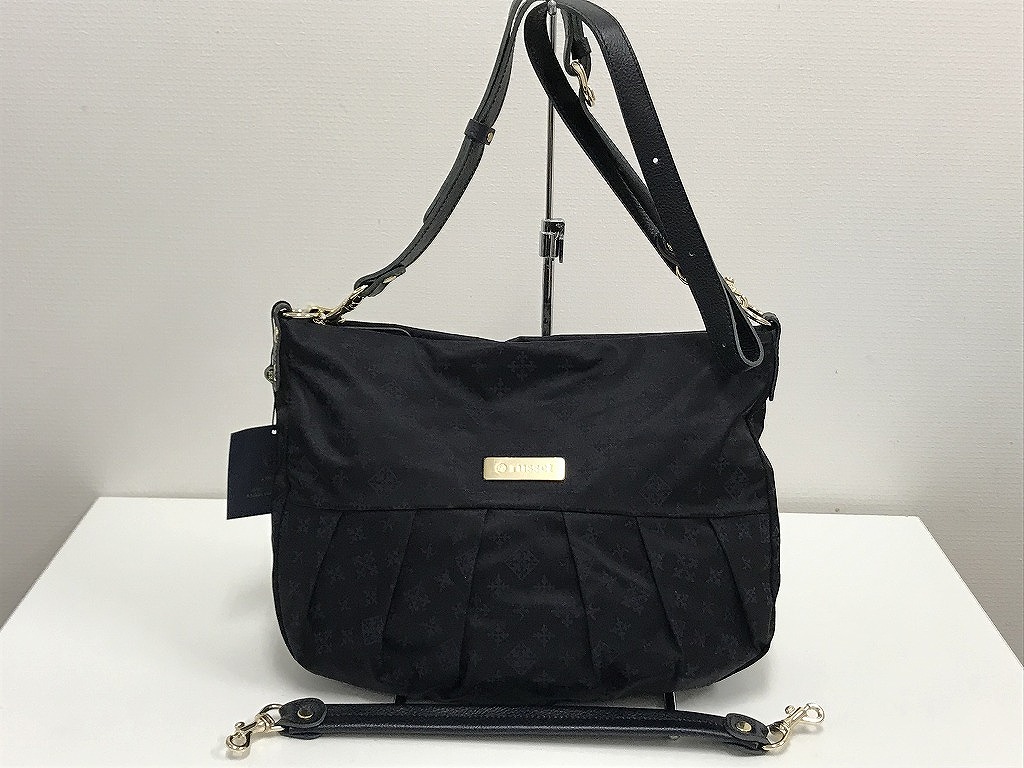ラシット russet タグ付き オトナ仕様の2WAYバッグ 上品でスタイリッシュなお洒落の魅力 ハンドバッグ ショルダー 軽い鞄 紺 【中古】