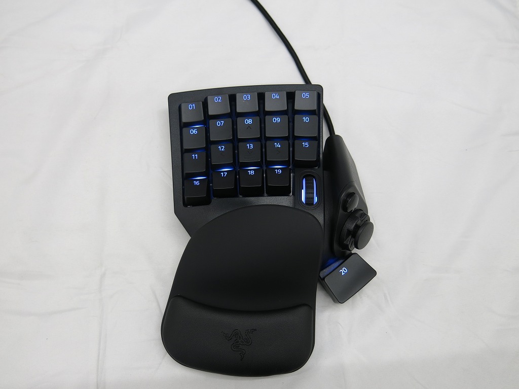 【継続期間制限事項大売り出し】レイザー Razer Tartarus Pro RZ07-03110100-R3M1 [Classic Black] 【中古】