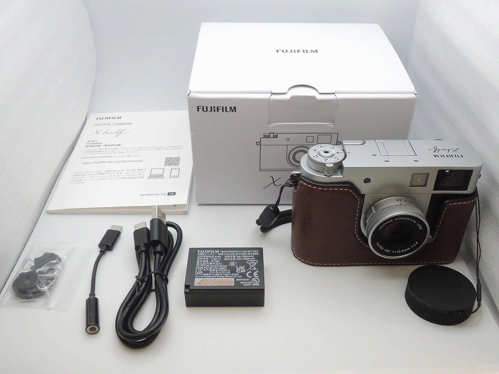 フジ写真フィルム FUJIFILM コンパクトデジタルカメラ コンデジ X-HF1 【中古】
