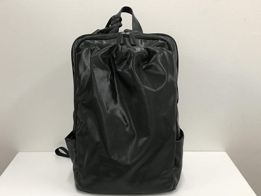 ペレボルサ PELLE BORSA 超美品 とことん魅せる！オトナ遣りかたの背嚢 窈窕たるで今めかしいな着飾るの愛らしさ A4可 鞄 黒 【中古】