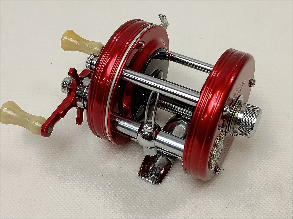 アブガルシア Abu Garcia 【並品】Ambassadeur レッド 5000C 【中古】