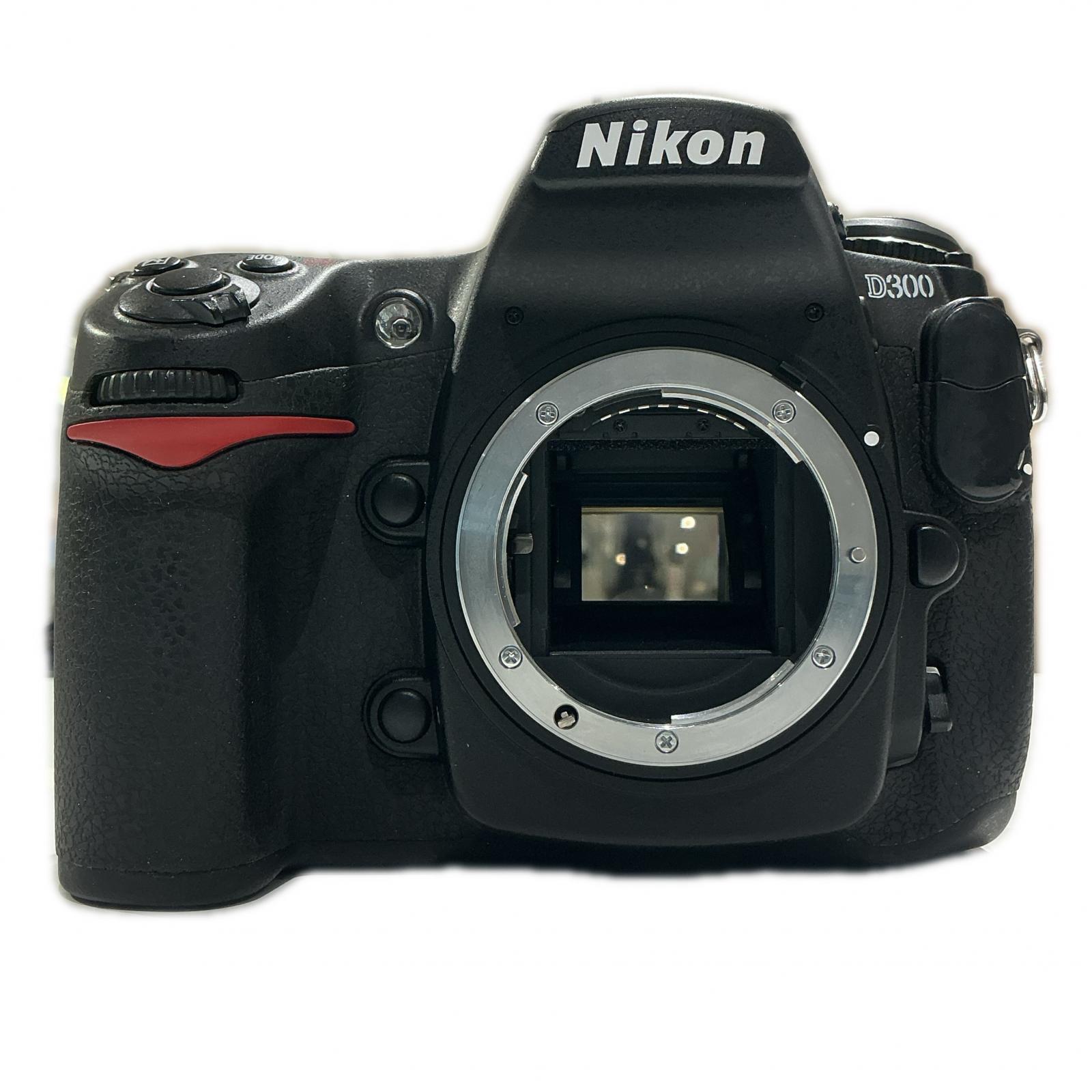 【全品ポイント10倍！要エントリー】【期間限定セール】Nikon Nikon デジタル一眼カメラ Nikon D300 ブラック【中古】｜ワットマン店