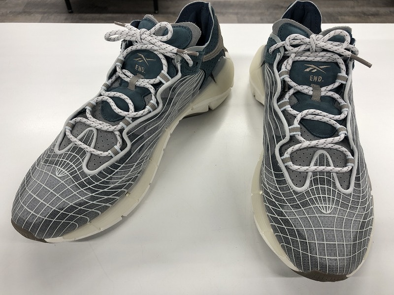 リーボック Reebok END. エンド コラボ スニーカー メンズ靴 Zig Kinetica2 JUPITER ブルーグレー系 GY5283 【中古】