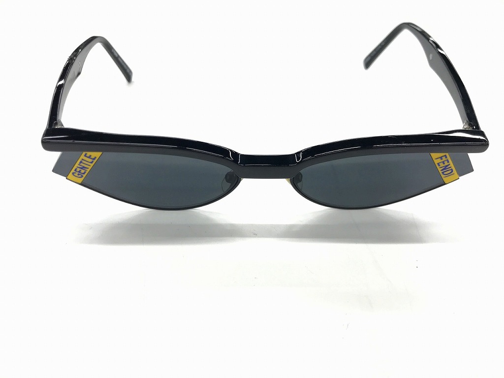 【全品ポイント10倍!要エントリー】【期間限定セール】フェンディ FENDI GENTLE MONSTER サングラス 8072K ブラック FF0369/S 【中古】|ワットマン店
