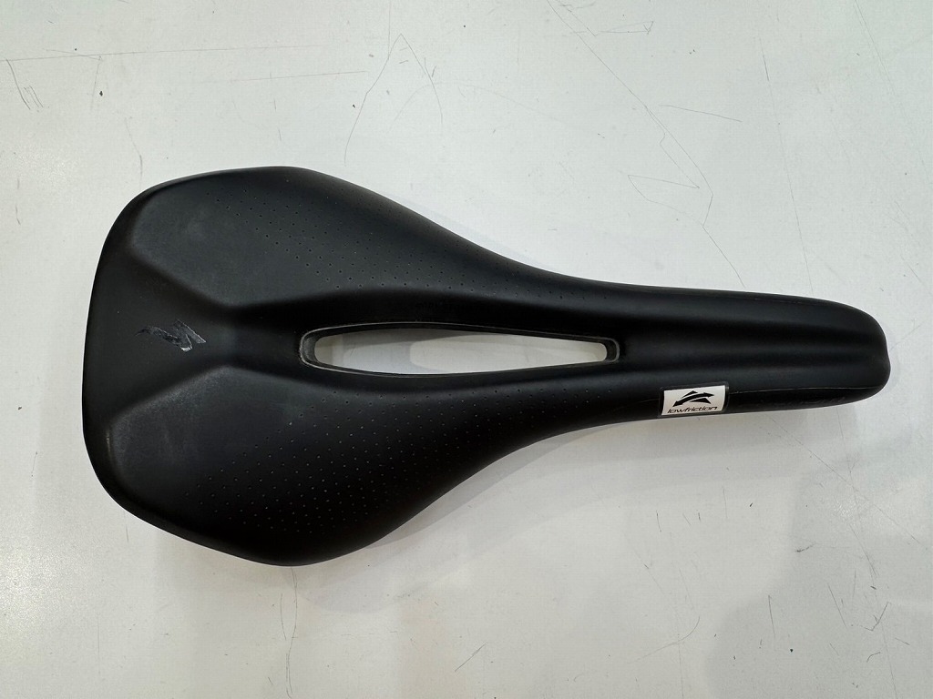 スペシャライズド SPECIALIZED サドル 143粍 PHENOM【カウマン戸塚】 【中古】