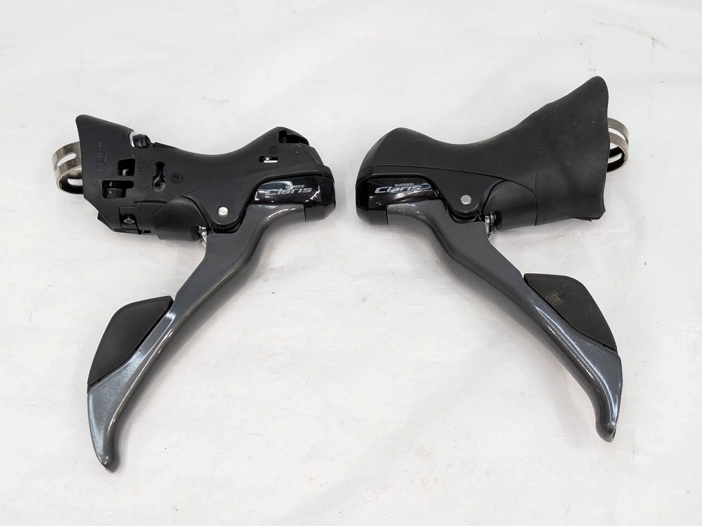 【継続期間制限事項大売り出し】シマノ SHIMANO 【鉤括弧押しかぶせる欠品】CLARIS シフターセット 2X8 ST-R2000 【カウマン戸塚】 【中古】