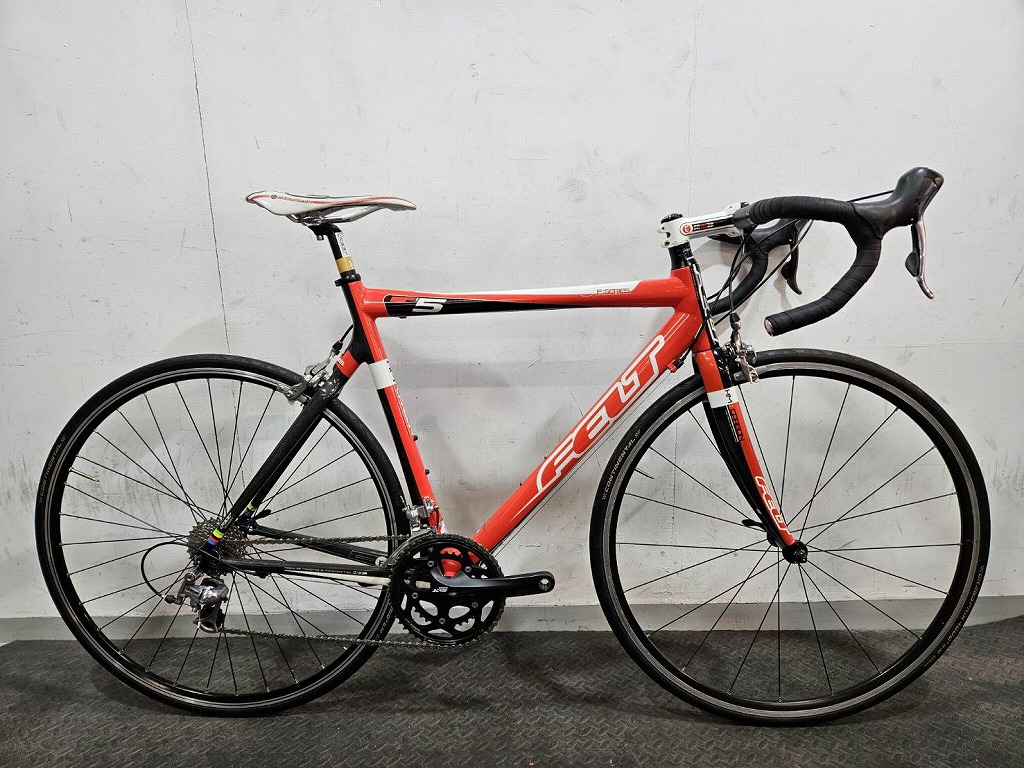 【継続期間制限事項割引き販売】フェルト FELT カーボンロードバイク 105 2010 F5 【カウマン鎌倉】 【中古】 スポーツ・アウトドア-自転車・サイクリング-ロードバイク