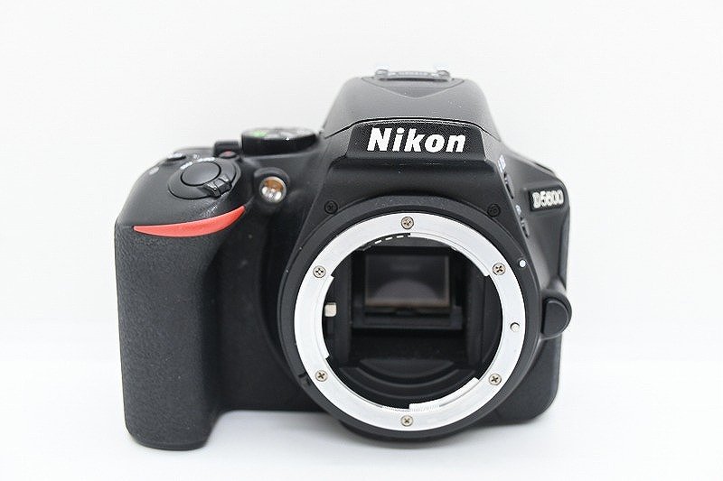 ニコン Nikon デジタル一眼二眼レフ ダブルズームキット APS-C D5600 【中古】