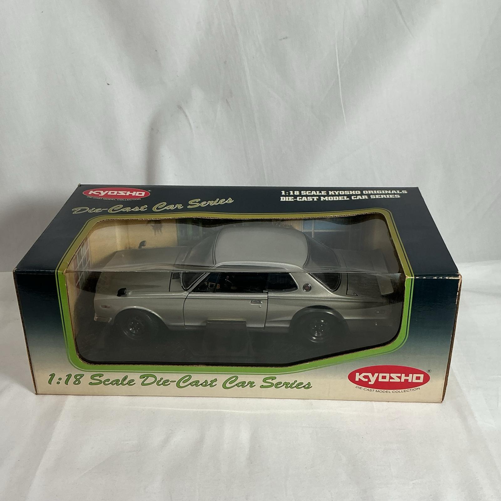 【全品ポイント10倍！要エントリー】【期間限定セール】京商　1/18 ニッサン・スカイライン 2000GT-R KPGC10　モデルカー　08121S｜ワットマン店