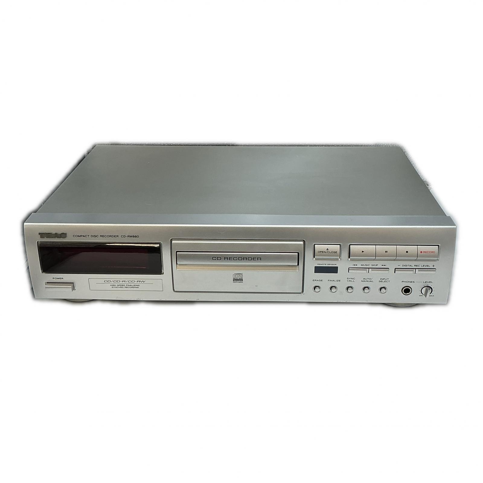 TEAC TEAC CD電気蓄音機 CD-RW880 しろがね色【中古】
