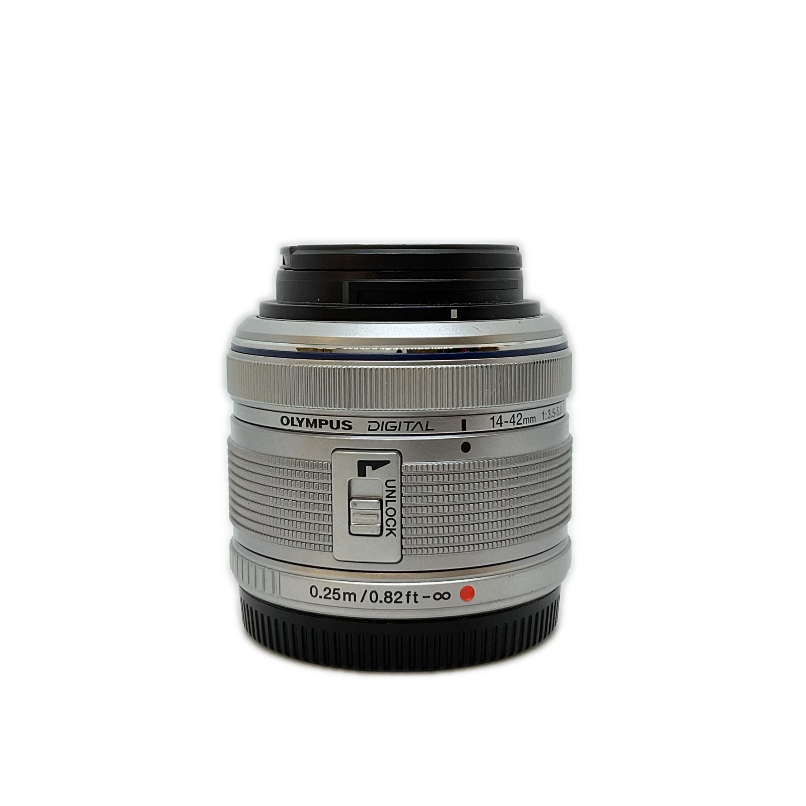 取り替えっこ水晶体 M.ZUIKO DIGITAL ED 14-42粍 F3.5-5.6 II R しろがね色【中古】