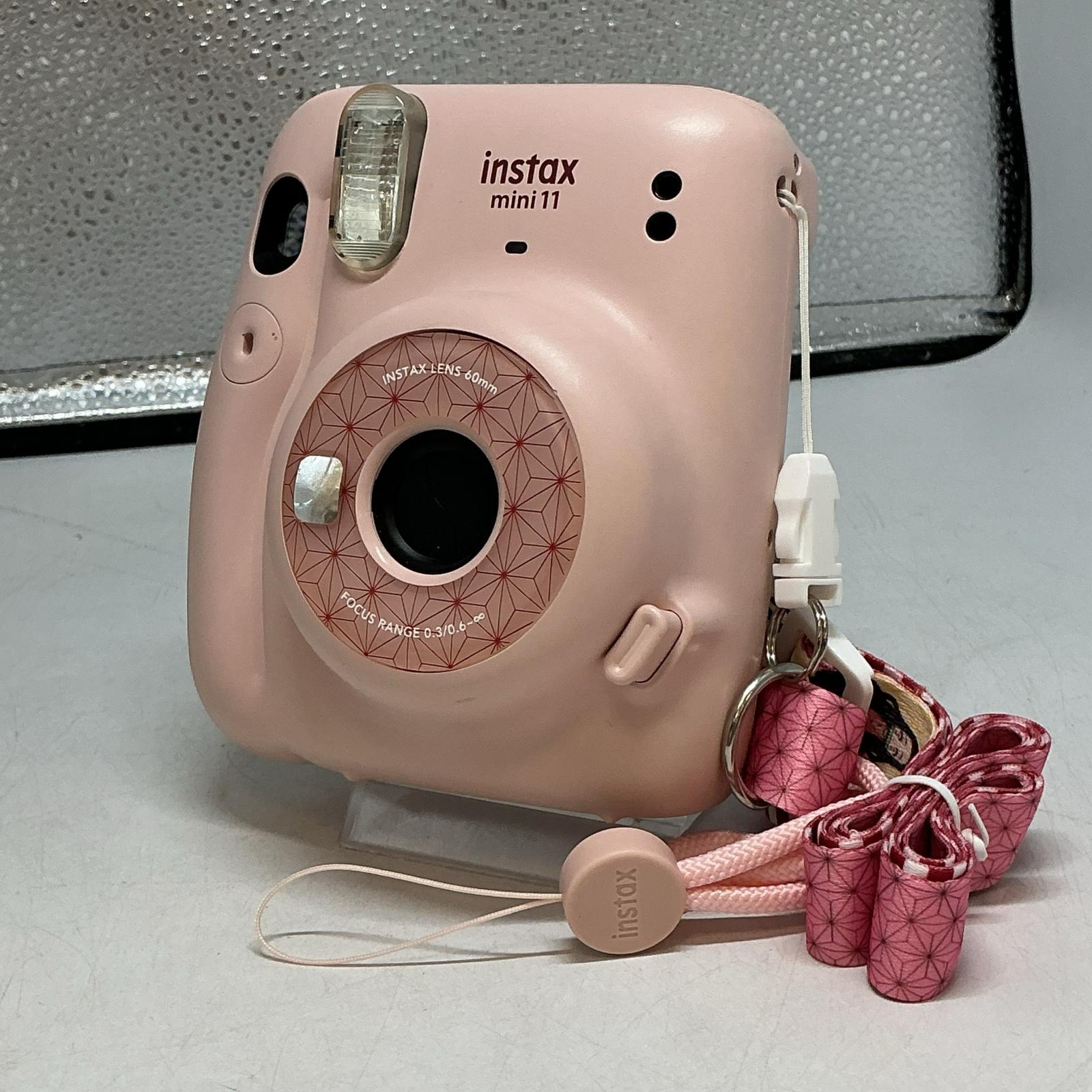 instax FUJIFILM instax mini 11 鬼滅の刃 禰豆子ひな形 さくら色【中古】