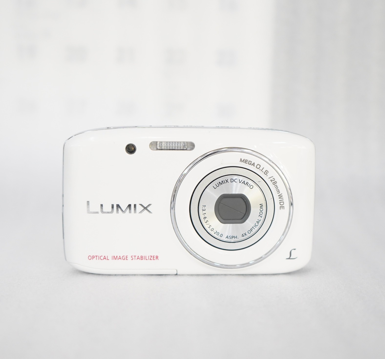 デジタル写真機 DMC-S2 白いこと【中古】