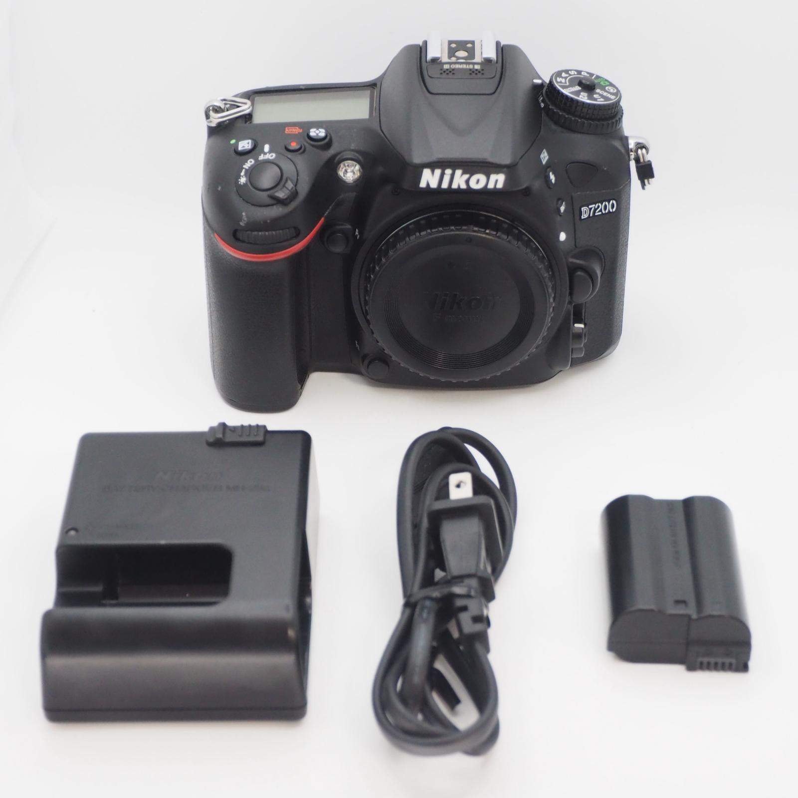 Nikon デジタル一眼写真機 D7200【中古】