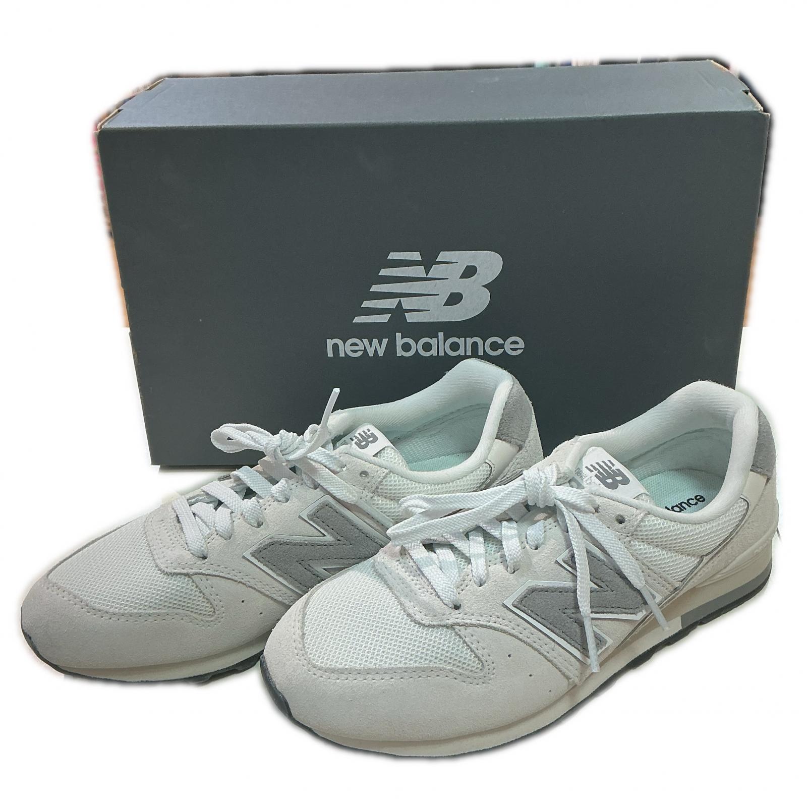 スニーカー 23糎 WL996EK2 ともし火薄墨色【中古】