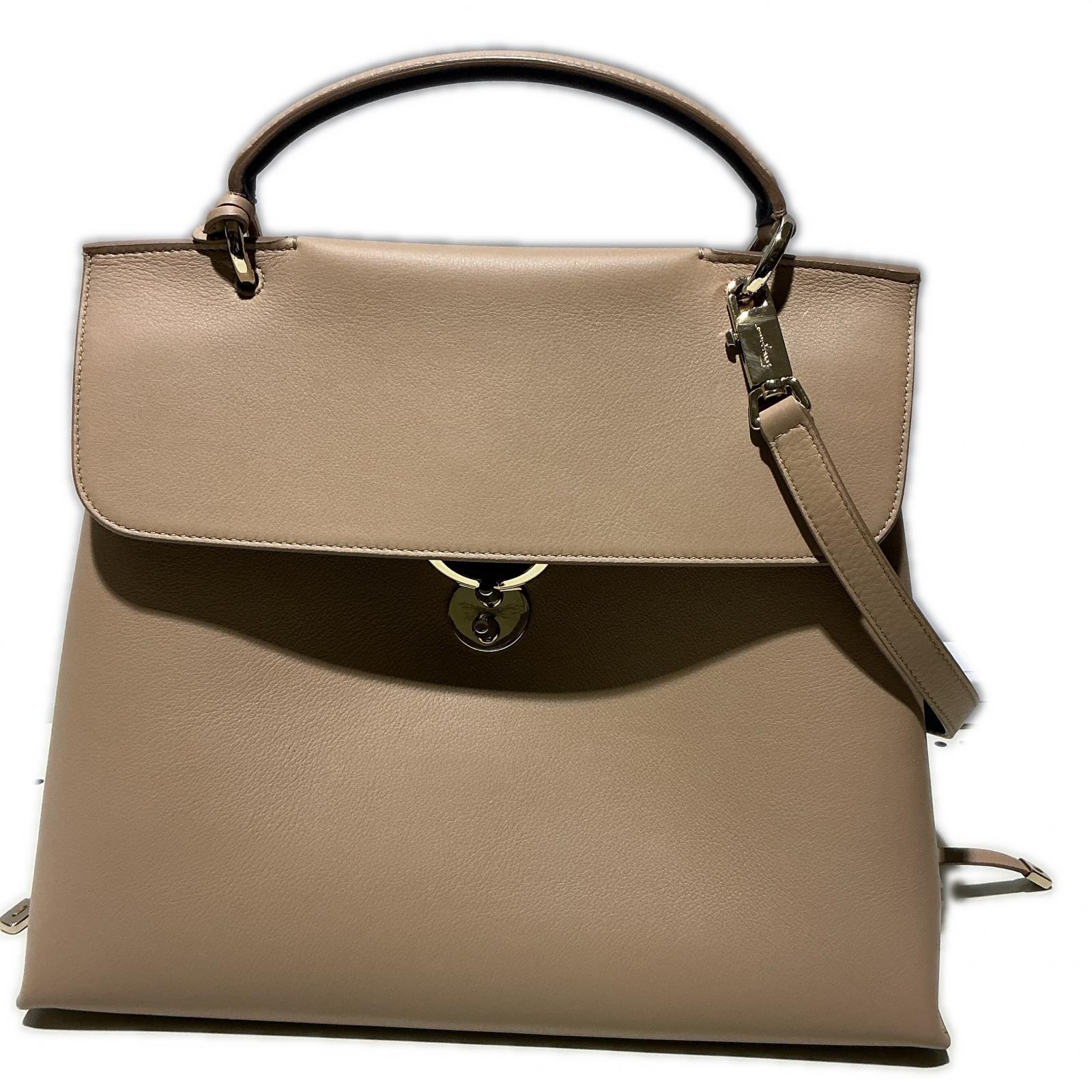 Salvatore Ferragamo ガンチーニ ジェット機書き割り御徒面子 ベージュ【中古】