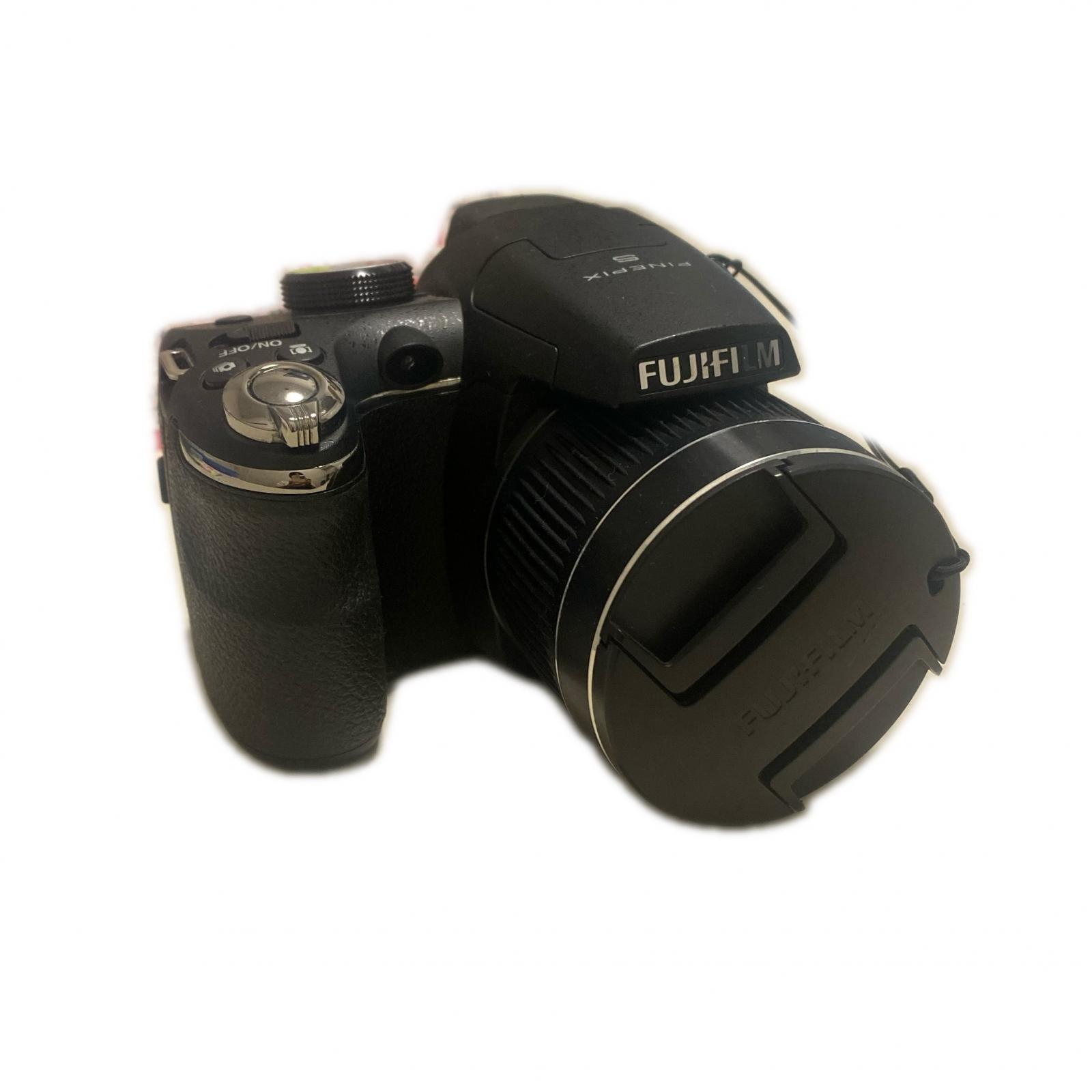 デジタル写真機 FUJIFILM FinePix S4000【中古】