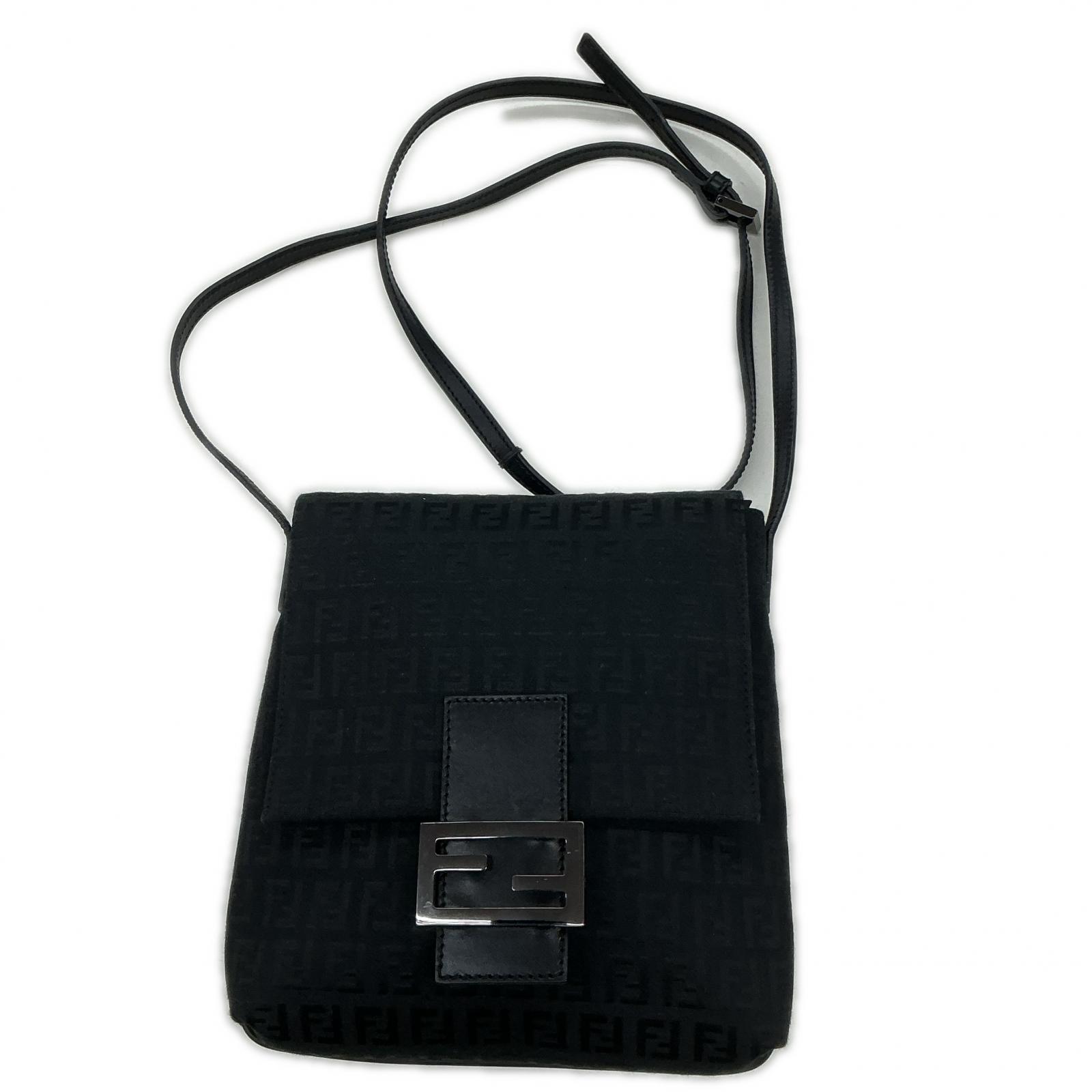 フェンディ FENDI ユニ一発やる ショルダーバッグ 8BT075 黒【中古】