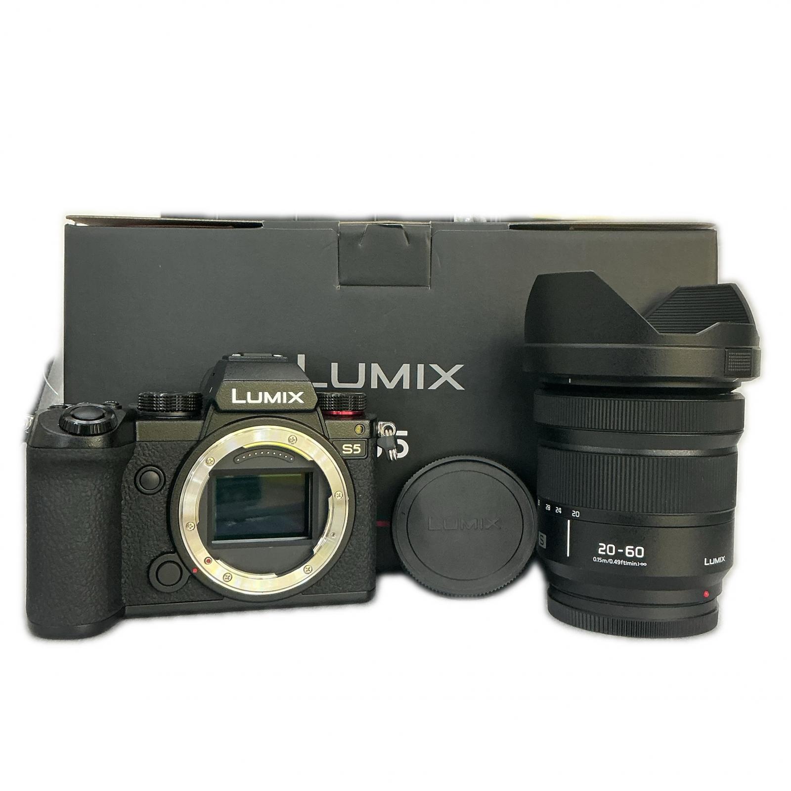 LUMIX LUMIX 鏡鑑受け答え一眼写真機 LUMIX S5 水晶体一揃いの道具 黒いこと【中古】