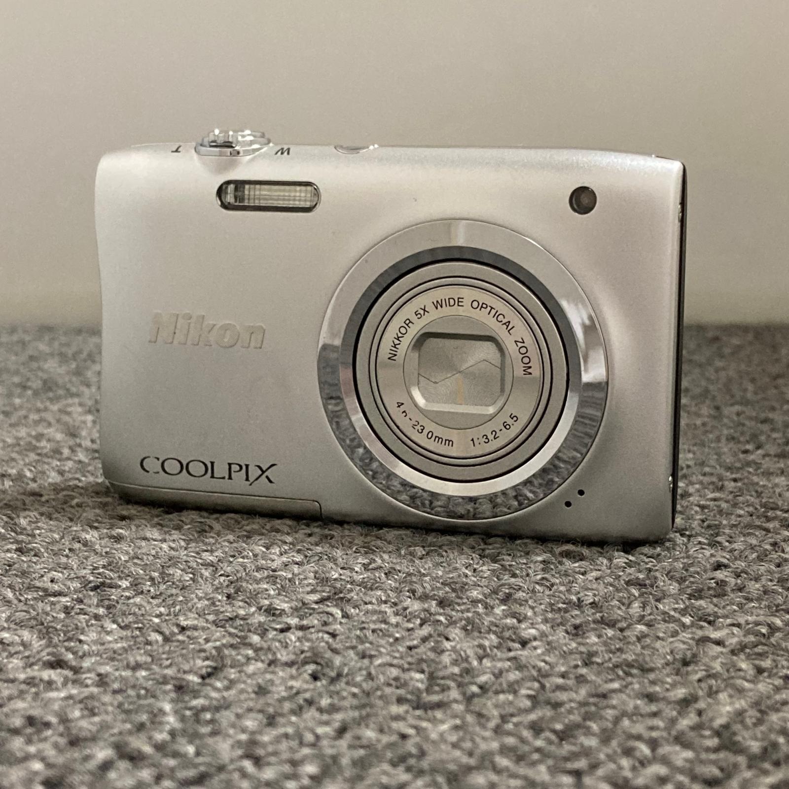 【全品ポイント10倍!要エントリー】【ジャンク】 デジタルカメラ Nikon COOLPIX A100【中古】|ワットマン店
