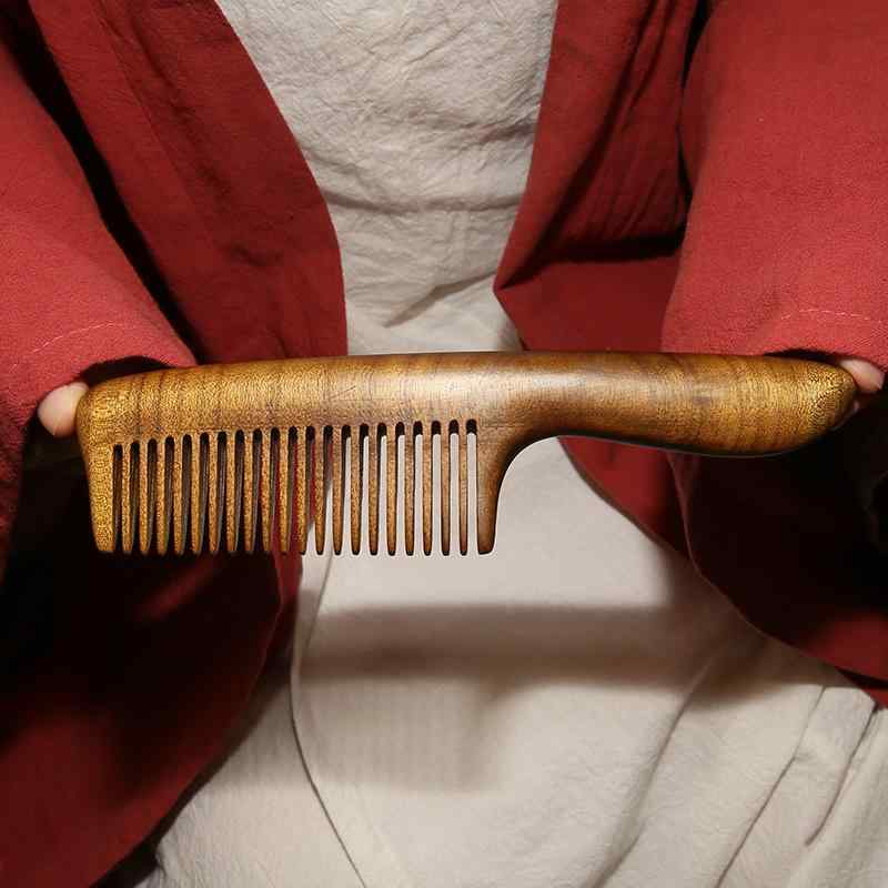 櫛 木製 くし コーム ヘアケア 母の日 プレゼント 女性 シンプル 頭皮 マッサージ ブラッシング 持ち運び 男女兼用 さらさら ツヤ