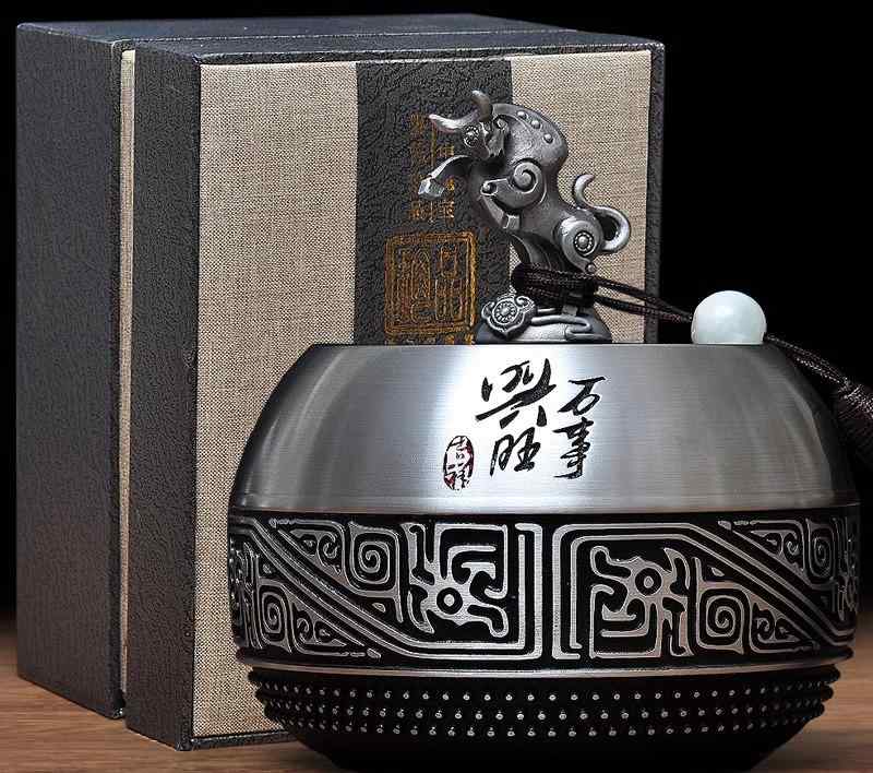 茶筒 おしゃれ 茶缶 キャニスター お茶入れ 紅茶 コーヒー豆 保存容器 ブリキ 家庭用 退職 記念品 ギフト シルバー|way-ugo