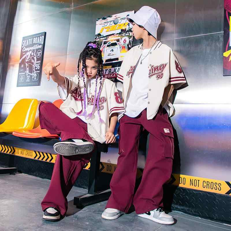 キッズ ダンスウェア 男の子 女の子兼用 ストリートダンス ヒップホップ ジャズダンス スタジャン ベースボールジャケット アウター セットアップ 上下セット 発表会 ステージ衣装 綿 コットン
