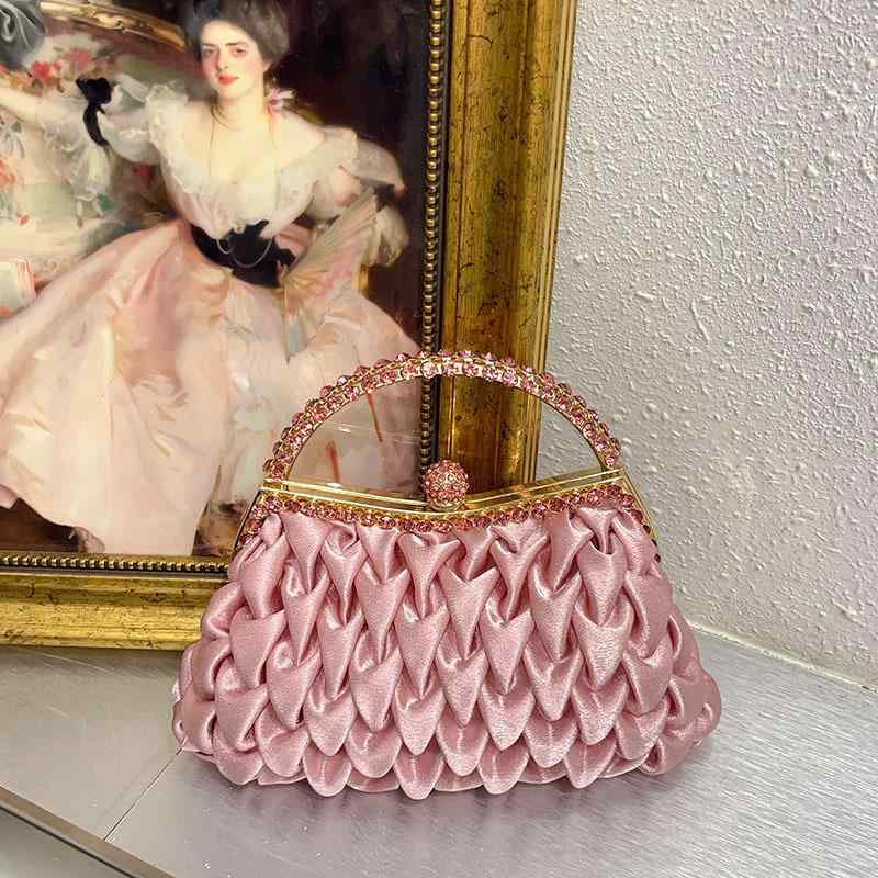 鞄 レトロ調 上品 高級感 シルクサテン プリーツ ハンド クラッチ ショルダー パーティーバッグ フォーマル ミニ ダンプリング シェル型 キルティング スマホ収納 ローズ シャンパン