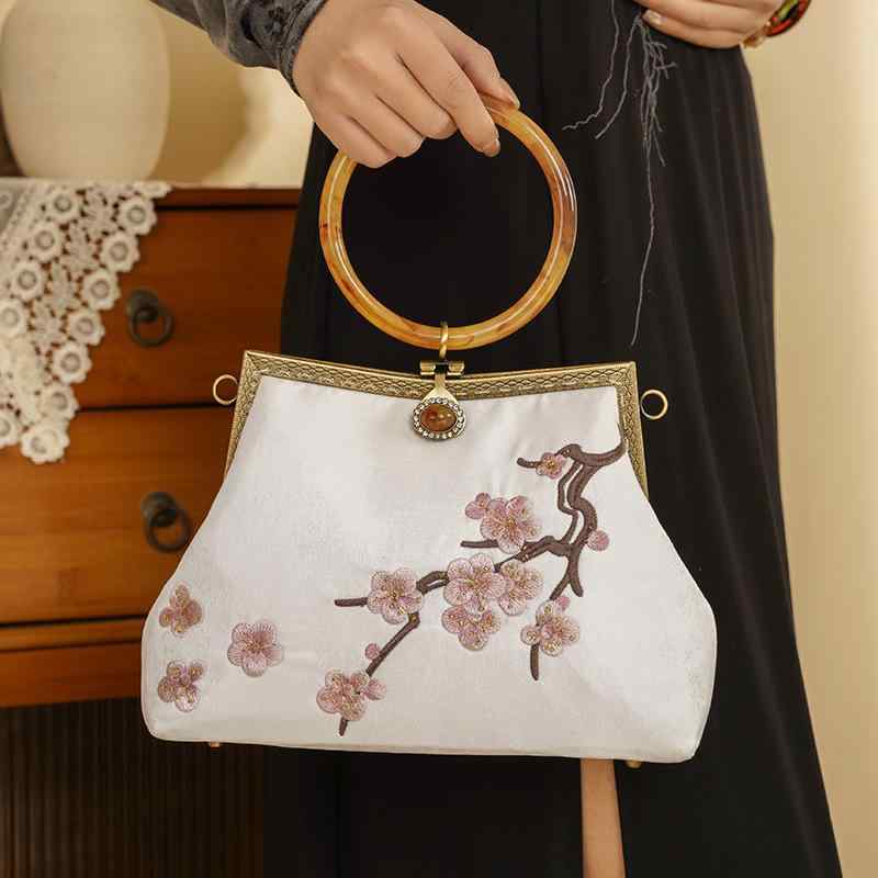 ハンドバッグ ショルダーバッグ レディース チャイナ風 エスニック 梅モチーフ 刺繍 タッセル ミニ スクエア型 横型 パーティー 結婚式 フォーマル 普段使い ポリエステル チェーン ロック金具 2way 内ポケット 仕切り付き