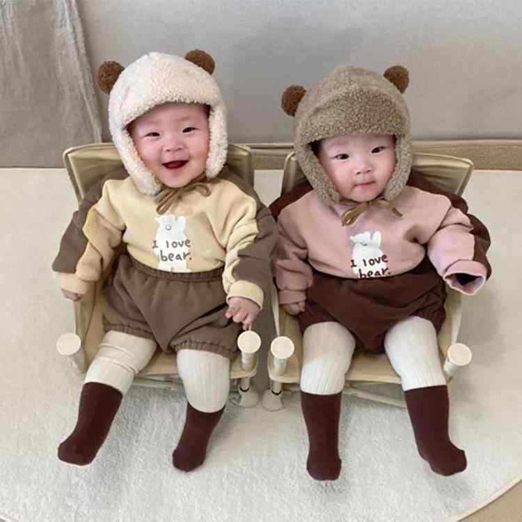 ベビー服 男の子 女の子 秋冬 裏起毛 厚手 くま柄 トレーナー スウェットトップス ショートパンツ 半ズボン 2点セット 綿 コットン やわらか 暖かい 普段使い お出かけ セットアップ