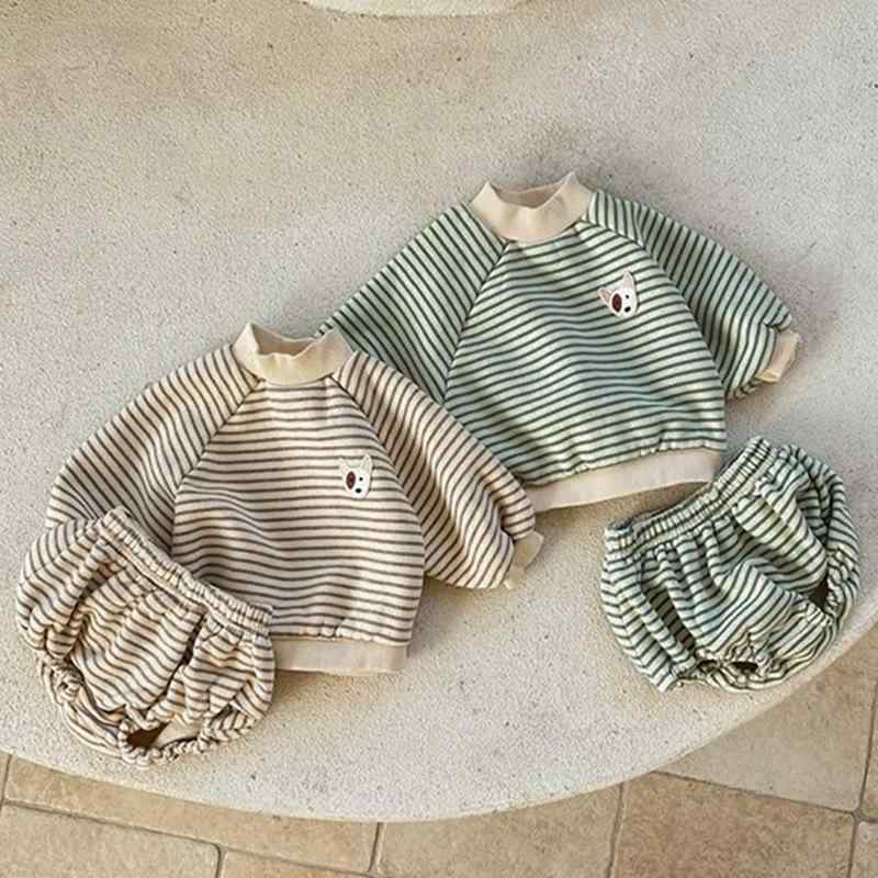 ベビー服 セットアップ 秋冬 裏起毛 長袖Tシャツ ハイネック ボーダー柄 綿混 ゆったりパンツ かぼちゃパンツ 暖か 部屋着 普段使い