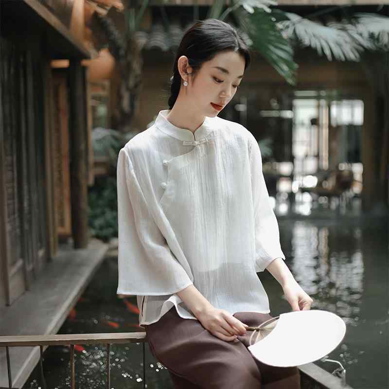 Tシャツ 女性用 春夏 新しい中国風 レトロ ヴィンテージ 上品 テンセル麻混 斜め襟 飾りボタン チャイナボタン スタンドカラー ゆったり 半袖 リラックスフィット 普段使い カジュアル ホワイト グリーン系