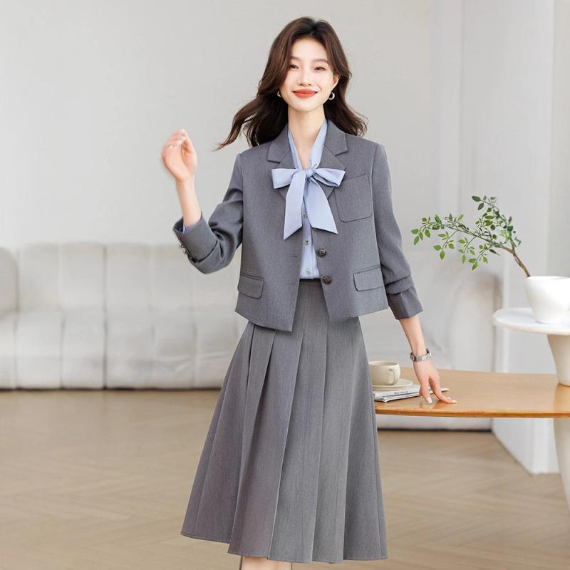 ♦︎SOUP♦︎  スーツ　セットアップ　ジャケット　スカート　グレー ♦︎SOUP♦︎ スーツ セットアップ ジャケット スカート グレー