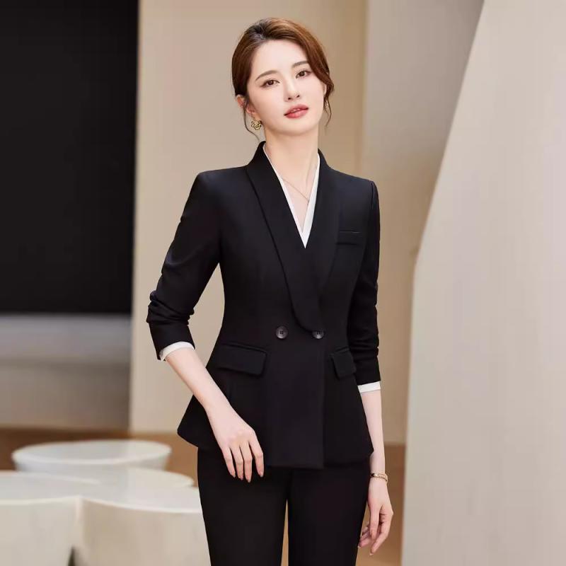 スーツ レディース 女性用 秋冬 高級感 上品 エレガント ビジネス オフィス フォーマル 事務服 制服 ユニフォーム ホテル 受付 フロント 接客 宝飾店 美容院 エステ 不動産販売 ポリエステル レーヨン ストレッチ素材