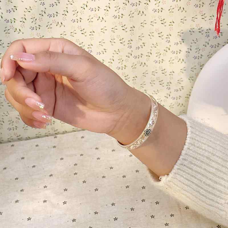 ブレスレット レディース 9999純銀 シルバー 唐草模様 アラベスク 宝相華 金彩エナメル 七宝 新中式 チャイナ風 オープンバングル フリーサイズ 高品質 腕輪