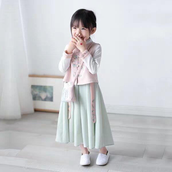 子供服 キッズ 女の子 漢服 中国風 民族衣装 秋冬 発表会 イベント パーティー 仙女風 エレガント 暖かい ふわふわ素材 グリーン ピンク 配色 ロングワンピース
