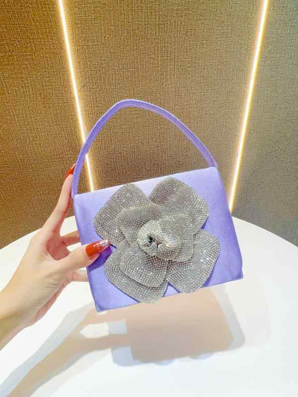 バッグ レディース ミニスクエア ハンドメイド クラッチバッグ ショルダーバッグ ローズモチーフ 花柄 キラーストーン サテン 光沢 2way 結婚式 パーティー フォーマル ブライダル お呼ばれ イブニング