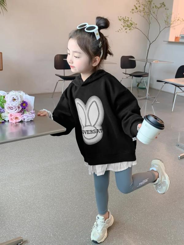 パーカー 女の子 ガールズ キッズ スウェット フェイクレイヤード 重ね着風 フード付き トップス 綿 コットン 春秋物 おしゃれ かわいい カジュアル 長袖 普段着 上着